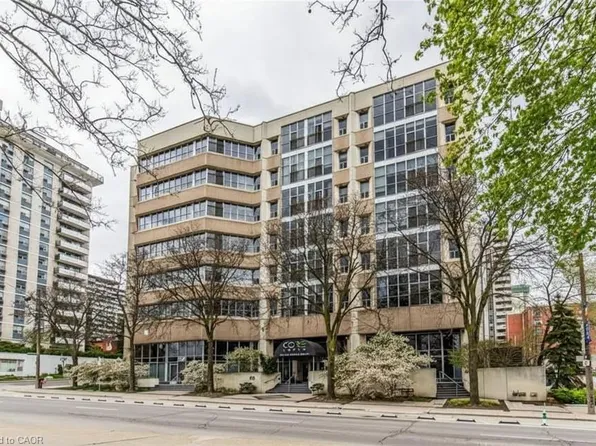 66 Bay St S #106, Hamilton, ON L8P 4Z6