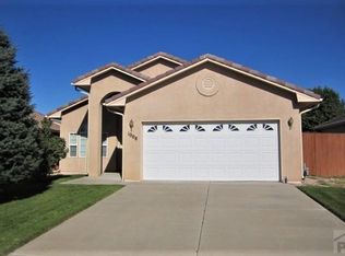 1008 Willowcrest Dr, Pueblo, CO 81005