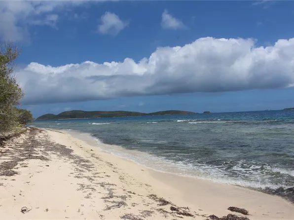 250 Zoni, Culebra, PR 00775