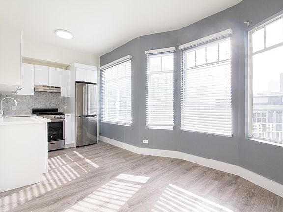 3rd image of 810 Eddy St APT 303