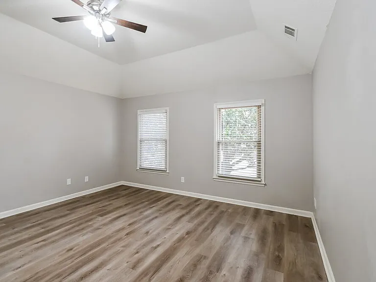 7069 Cutter Mill Rd — Photo 10