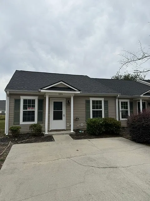 1224 Longpoint Dr