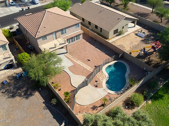 2nd image of 1553 E BOWMAN Drive