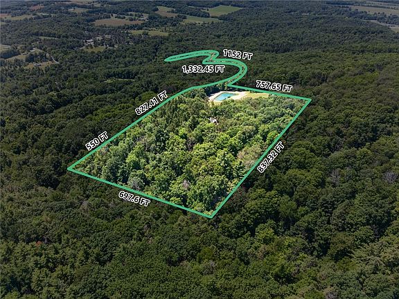 4th image of 832 Enfield Falls Rd