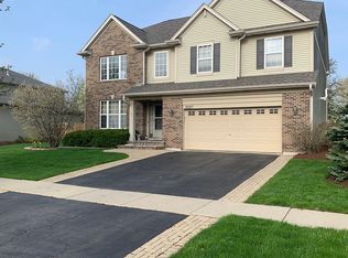 2227 Celerity Dr, Sycamore, IL 60178