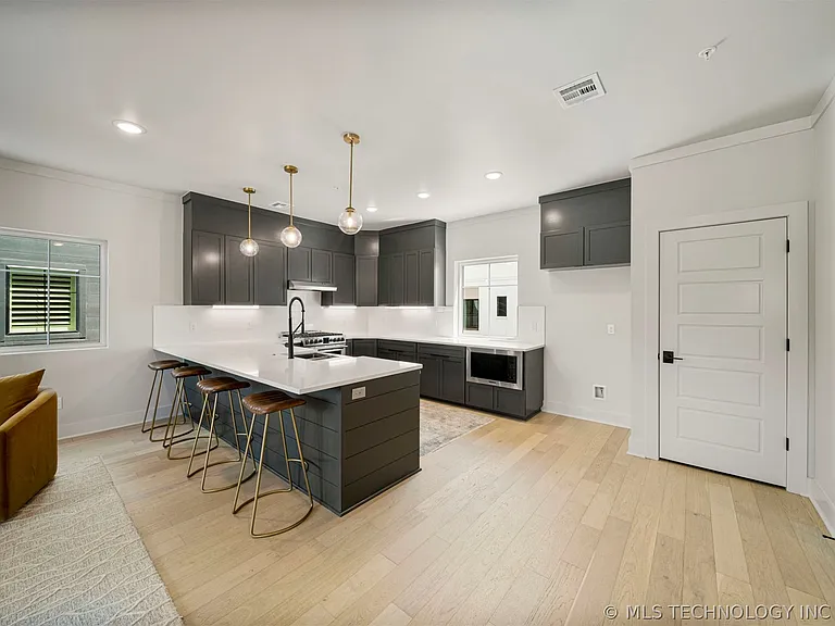 3777 Riverside Dr #3777 — Photo 44