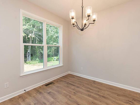 3rd image of 213 Clement Ave