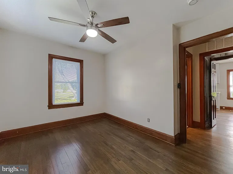 21859 Indian Bridge Rd — Photo 33