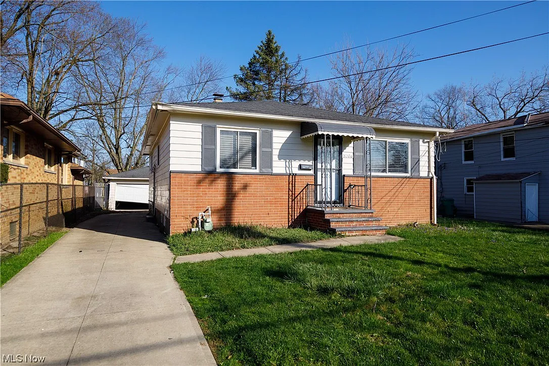 5706 Garfield Ave photo 1