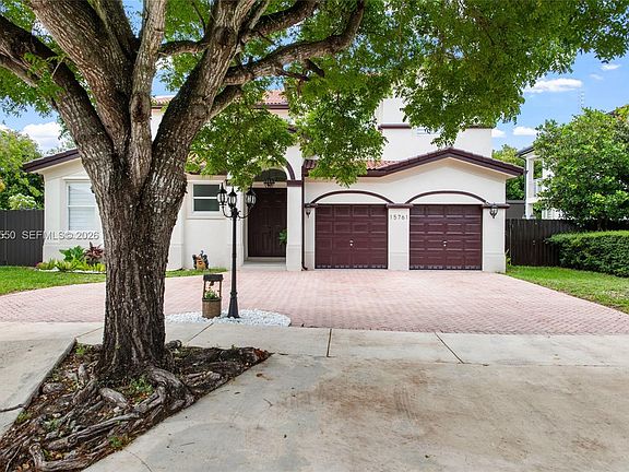 3rd image of 15761 SW 59th Ter