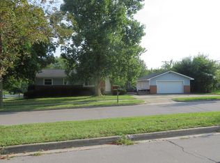 632 Skydale Dr, Ann Arbor, MI 48105