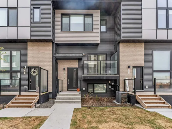 50 Ebony Blvd #41, Strathcona County, AB T8H 2X4