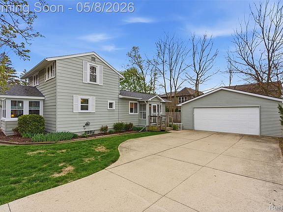 5th image of 813 1st St