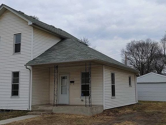 2nd image of 714 E 4th St