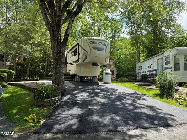 4229 E Pkwy Lot 78, Gatlinburg, TN 37738