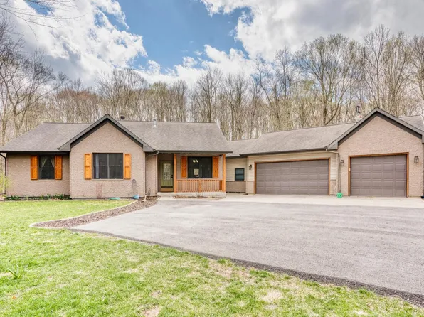 W5471 Burrows LANE, Elkhart Lake, WI 53020