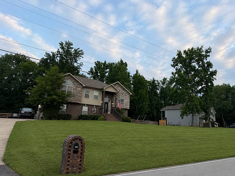 2152 Bend Rd — Photo 1
