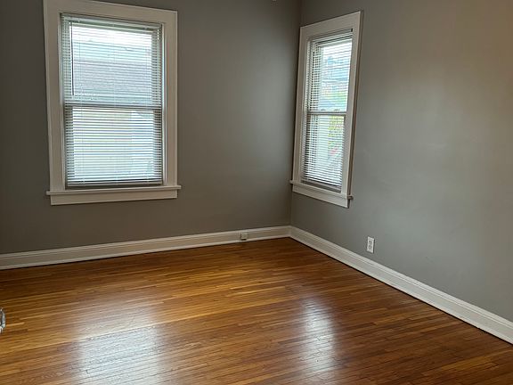 4th image of 1654 Glenn Ave APT B