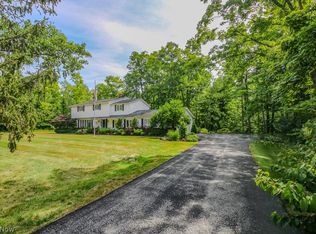 12181 W Shiloh Dr, Chesterland, OH 44026