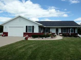 4721 Briarwood Ct, Auburn, MI 48611