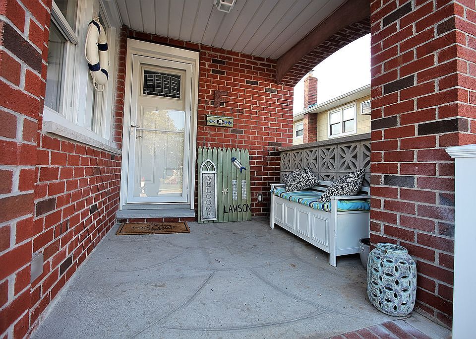 1st image of 11 Lawson Ave