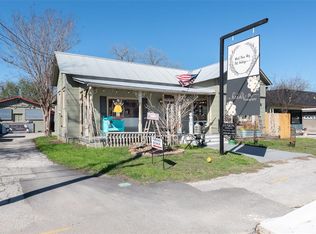 968 W San Antonio St, New Braunfels, TX 78130