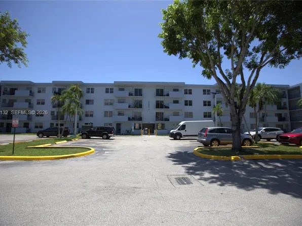 1221 SW 122nd Ave APT 403, Miami, FL 33184