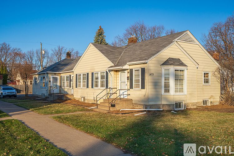 1st image of 1475 Larpenteur Ave W #3
