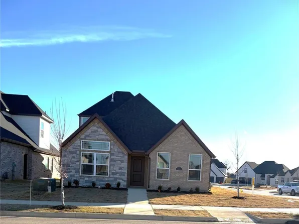 3213 SW Lovely Ln, Bentonville, AR 72713