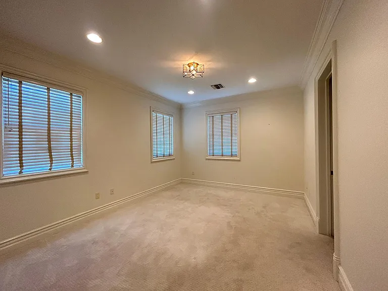 1238 Green Ln — Photo 14