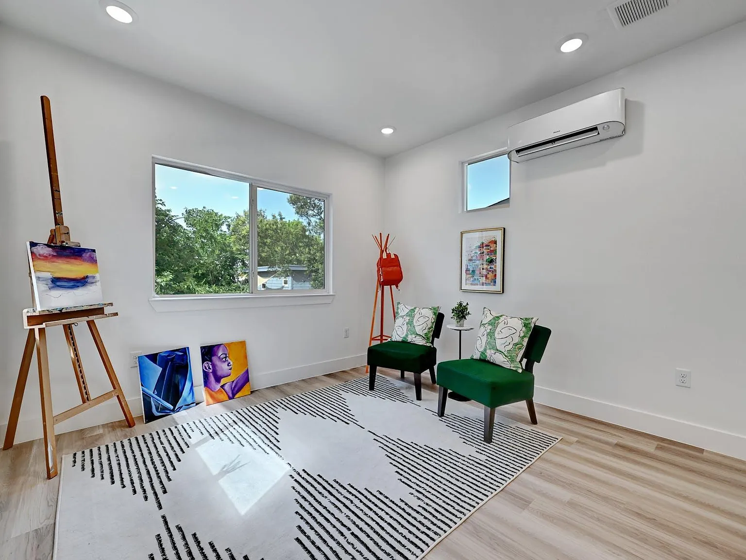 Studio, 233 sqft, $950 — Photo 4