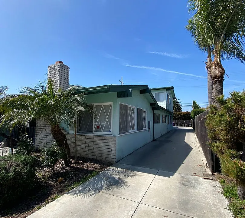 761 Coronado Ave