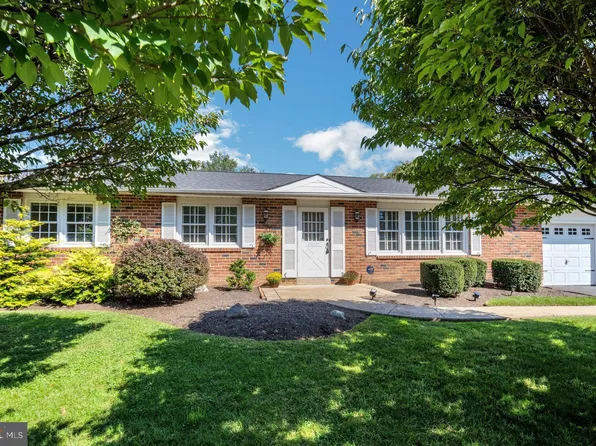 1601 Alba Rd, Willow Grove, PA 19090