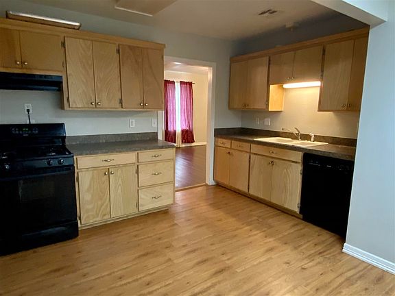 5th image of 408 E 14th Ave