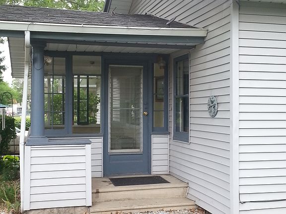 2nd image of 604 Chicago Ave