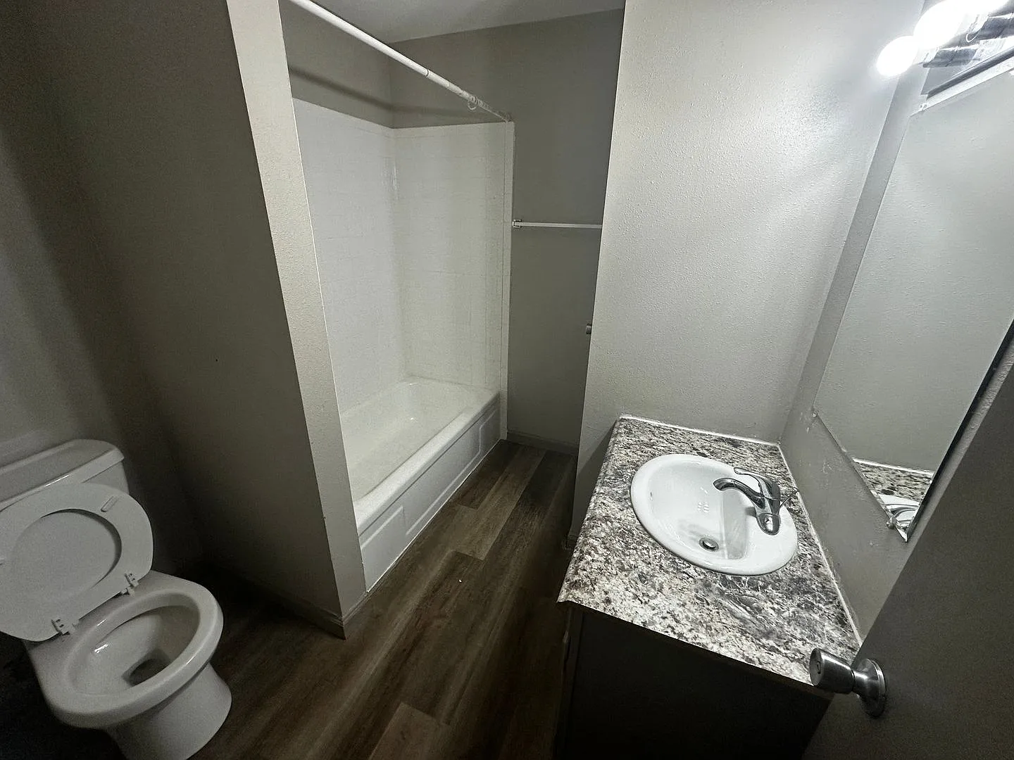 Southern Park Apartments — Photo 1