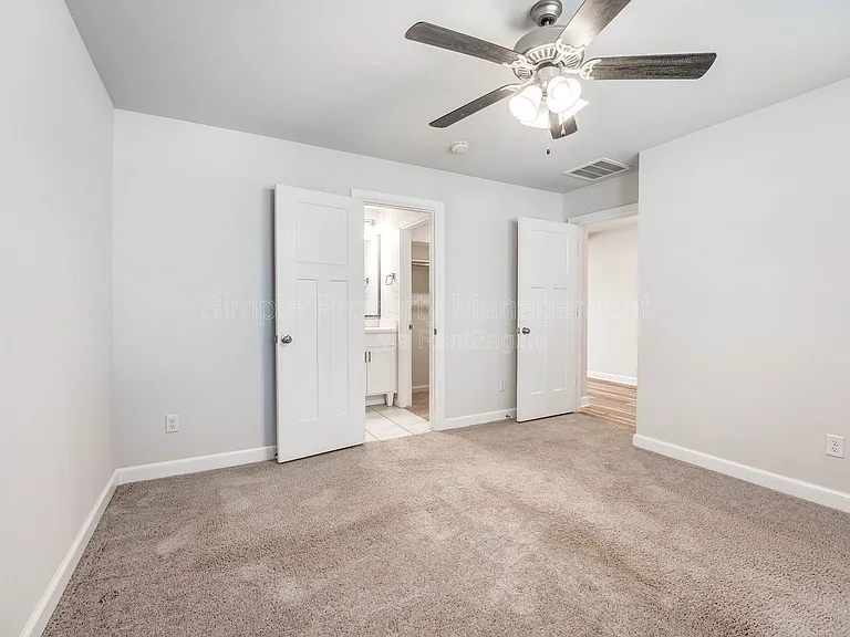 608 Blue Fish Ct — Photo 6