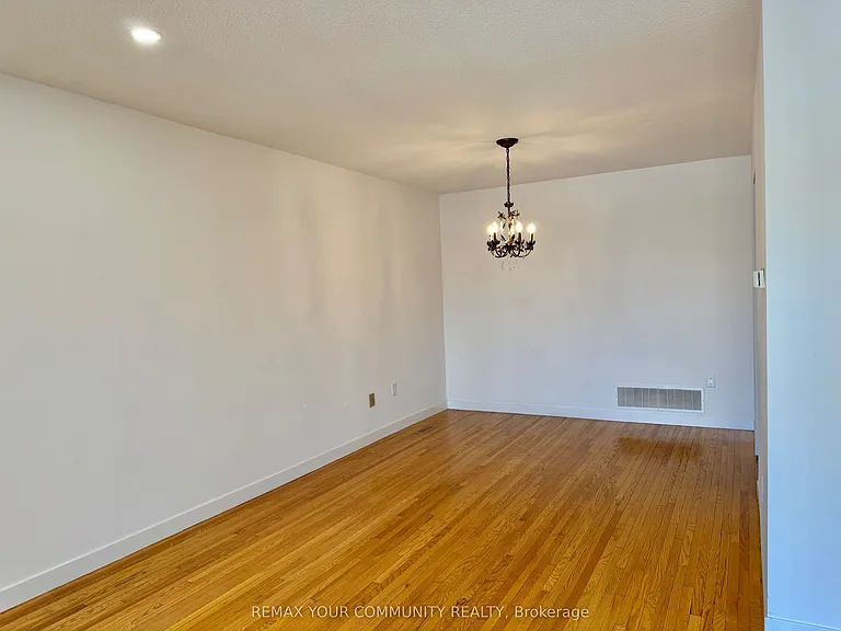 165 Aberdeen Ave — Photo 11