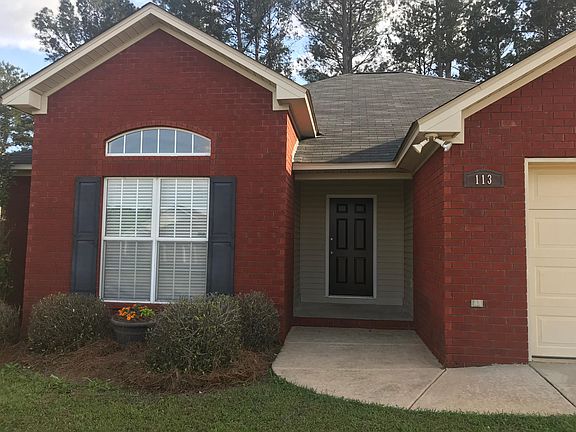 Front porch and entryway