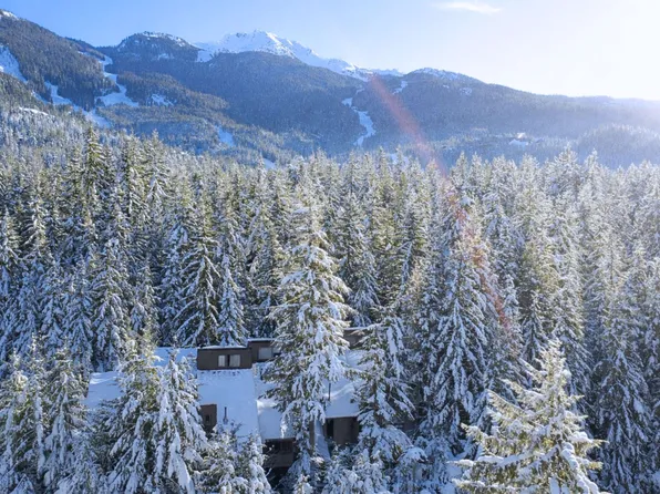 2301 Whistler Rd #32, Whistler, BC V8E 0A6