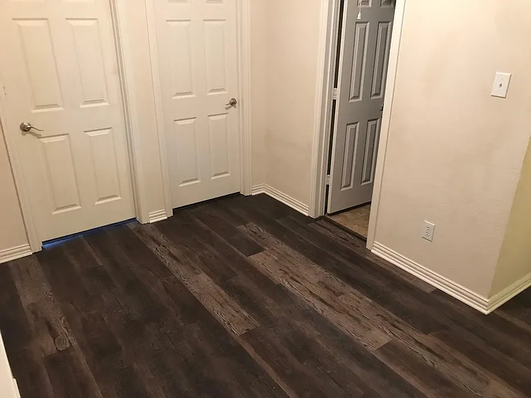 8732 Manhattan Ave — Photo 9