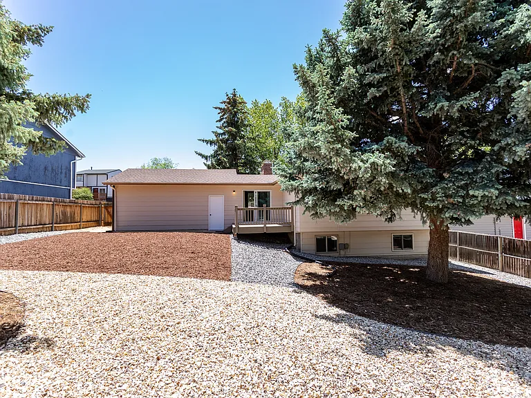 6110 Little Johnny Dr — Photo 28