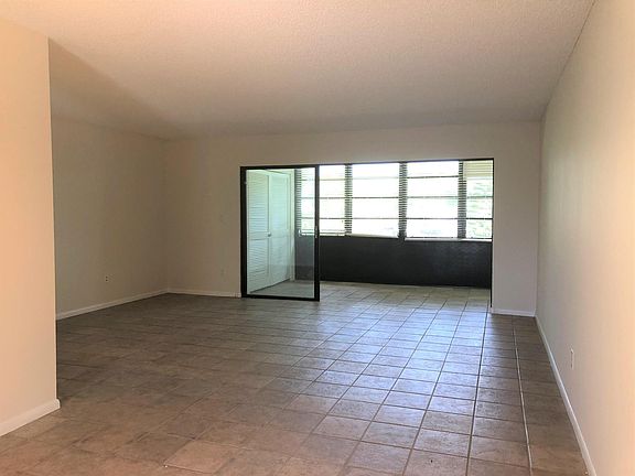 4th image of 2233 NW 22nd Avenue #17-112