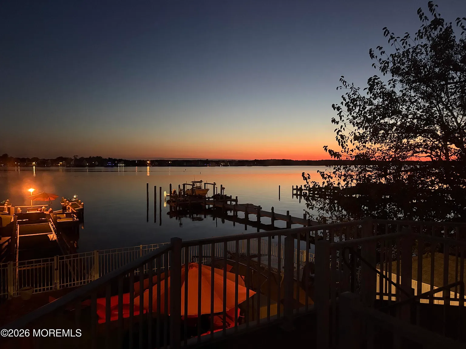 7 bed, 4092 sqft, $5,500 — Photo 2