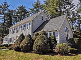 12 Lincoln Rd, North Attleboro, MA 02760