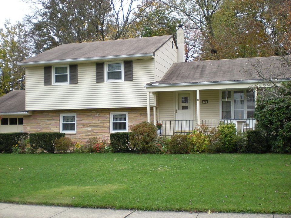 Front Exterior of House 