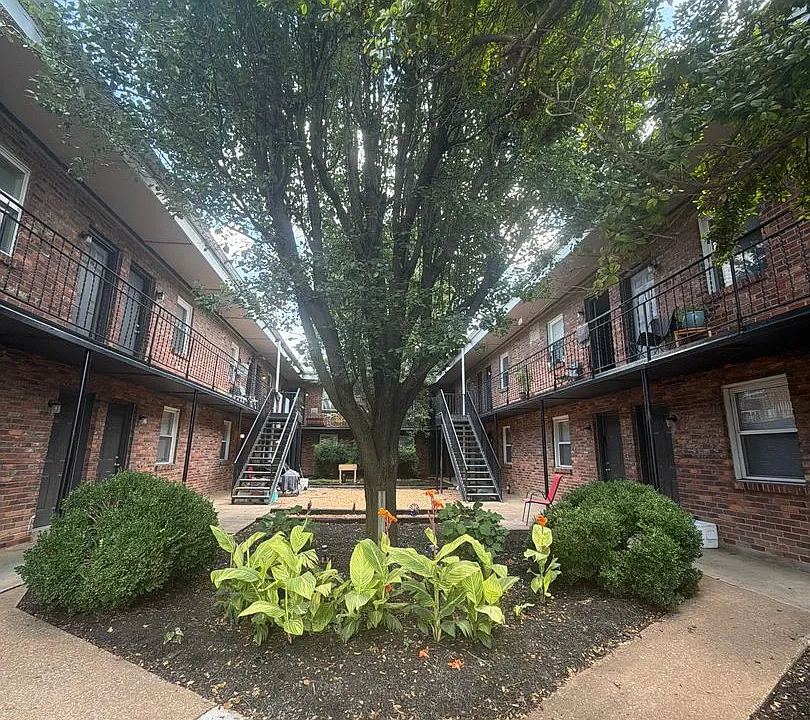 West Wind Apartments