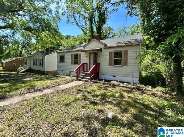 708 Rutledge Dr, Midfield, AL 35228