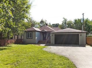 1014 Nicholson St, Joliet, IL 60435