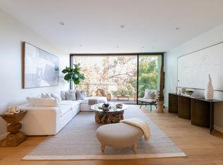 Respara Brentwood, Los Angeles, CA 90049